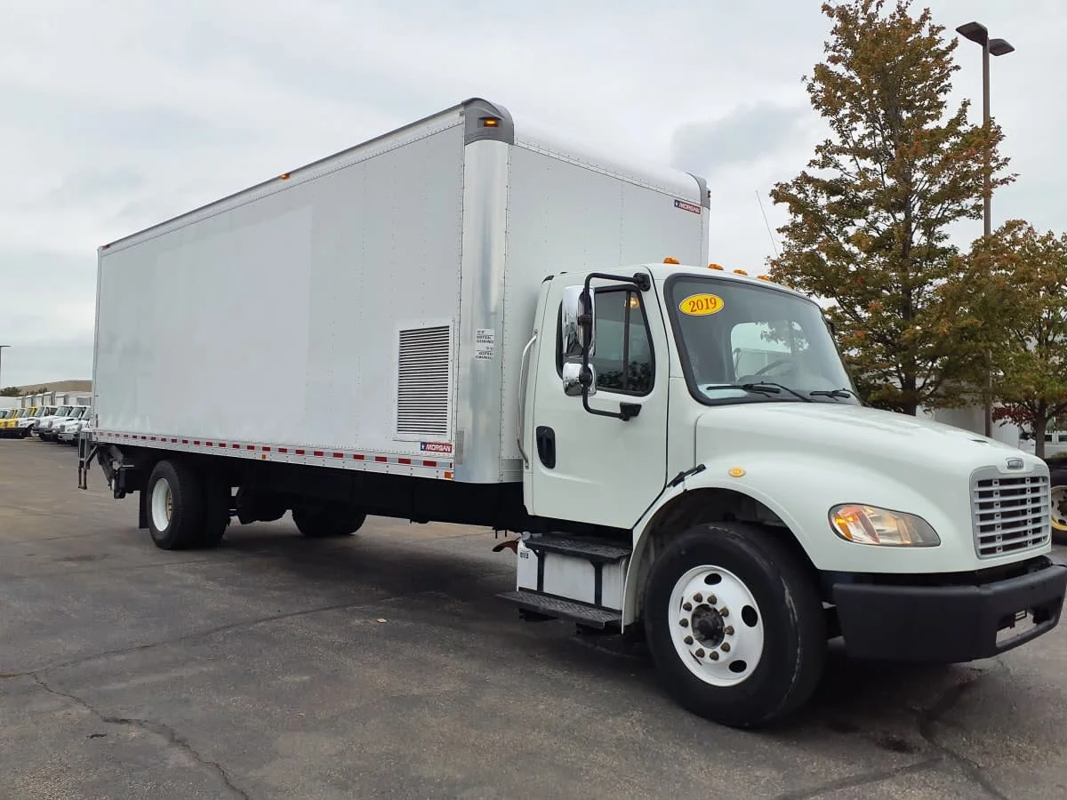 2019 Freightliner M2 106 in Bolingbrook, IL — photo 3