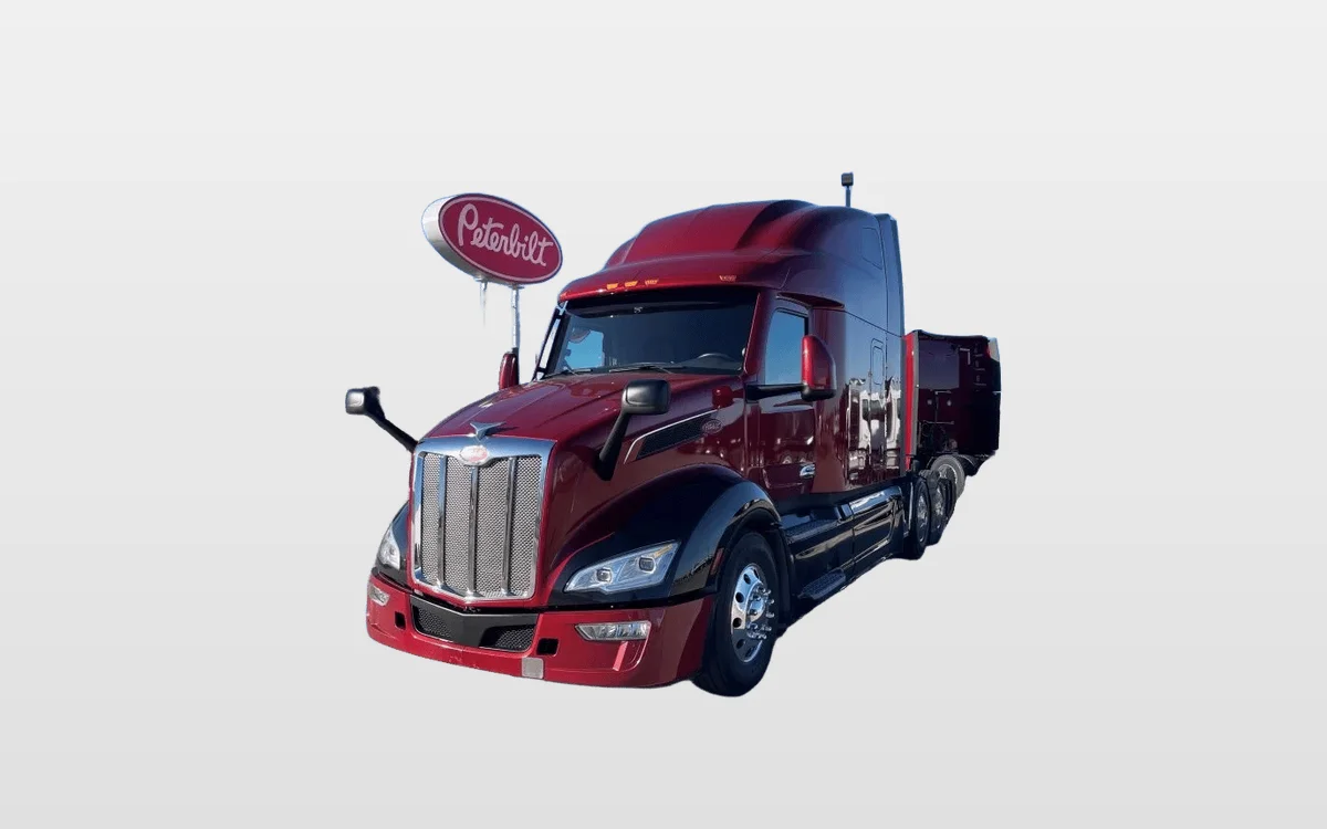 2023 PETERBILT 579 - image 1
