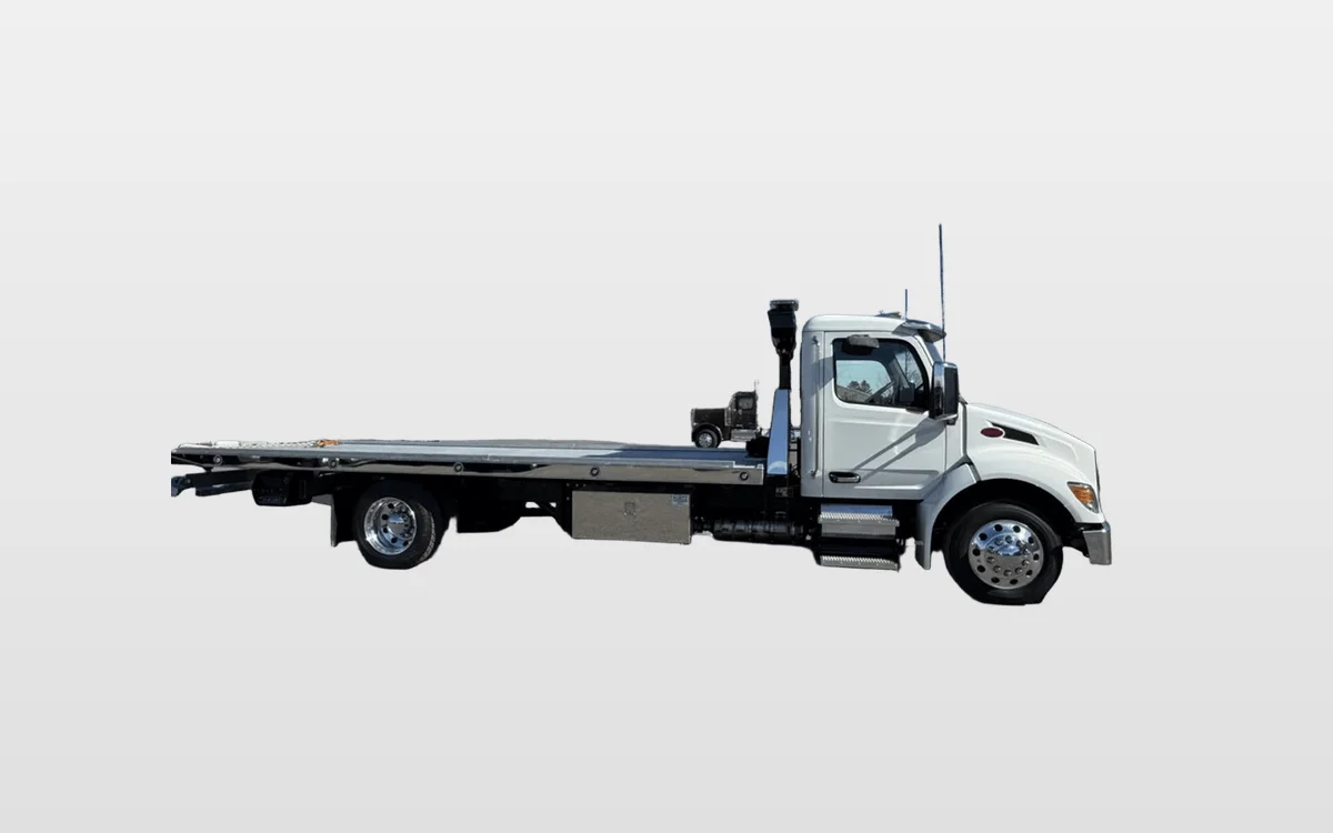 2025 PETERBILT 536 Rollback Truck - image 1