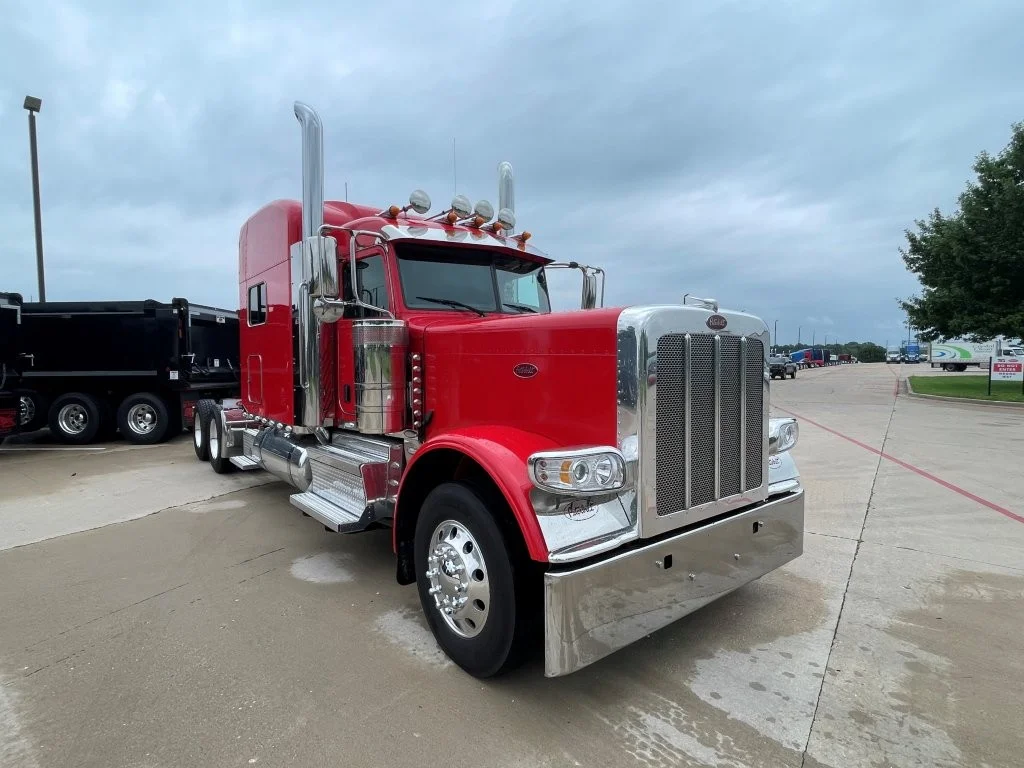 2023 Peterbilt 389 in Springfield, MO — photo 7