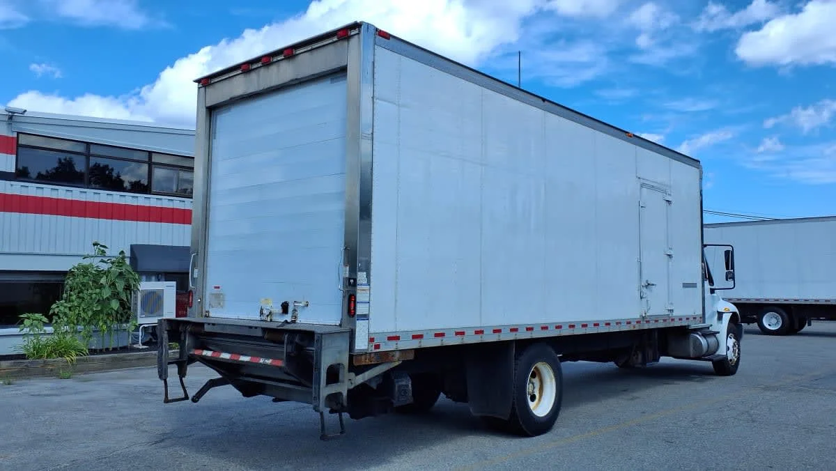 2019 International 4300 in Salisbury, MA — photo 4