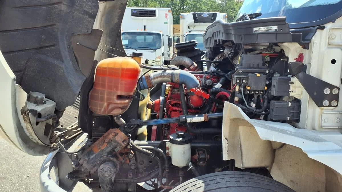 2019 International 4300 in Salisbury, MA — photo 10