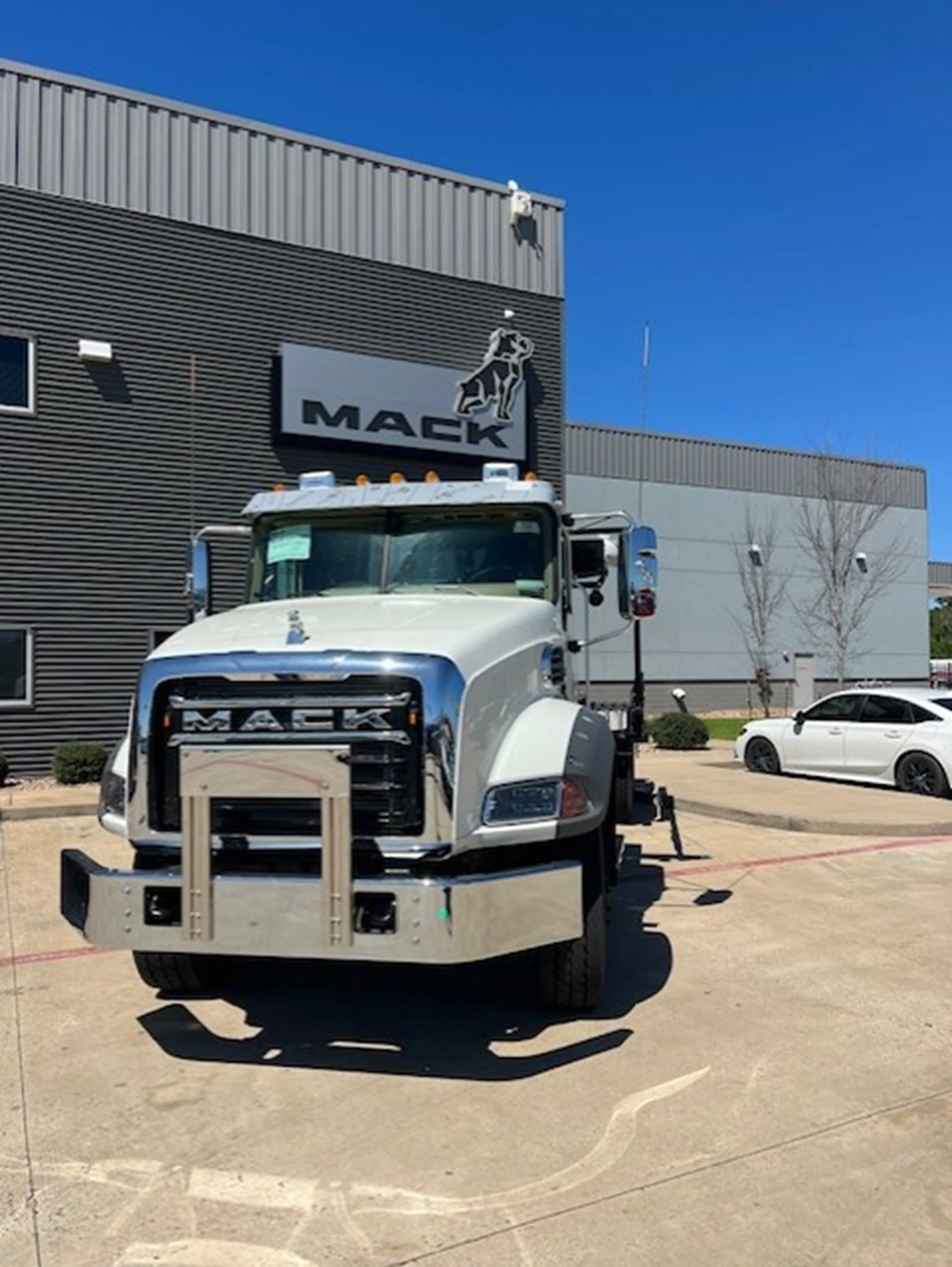 2026 Mack in HOUSTON, TX — photo 3