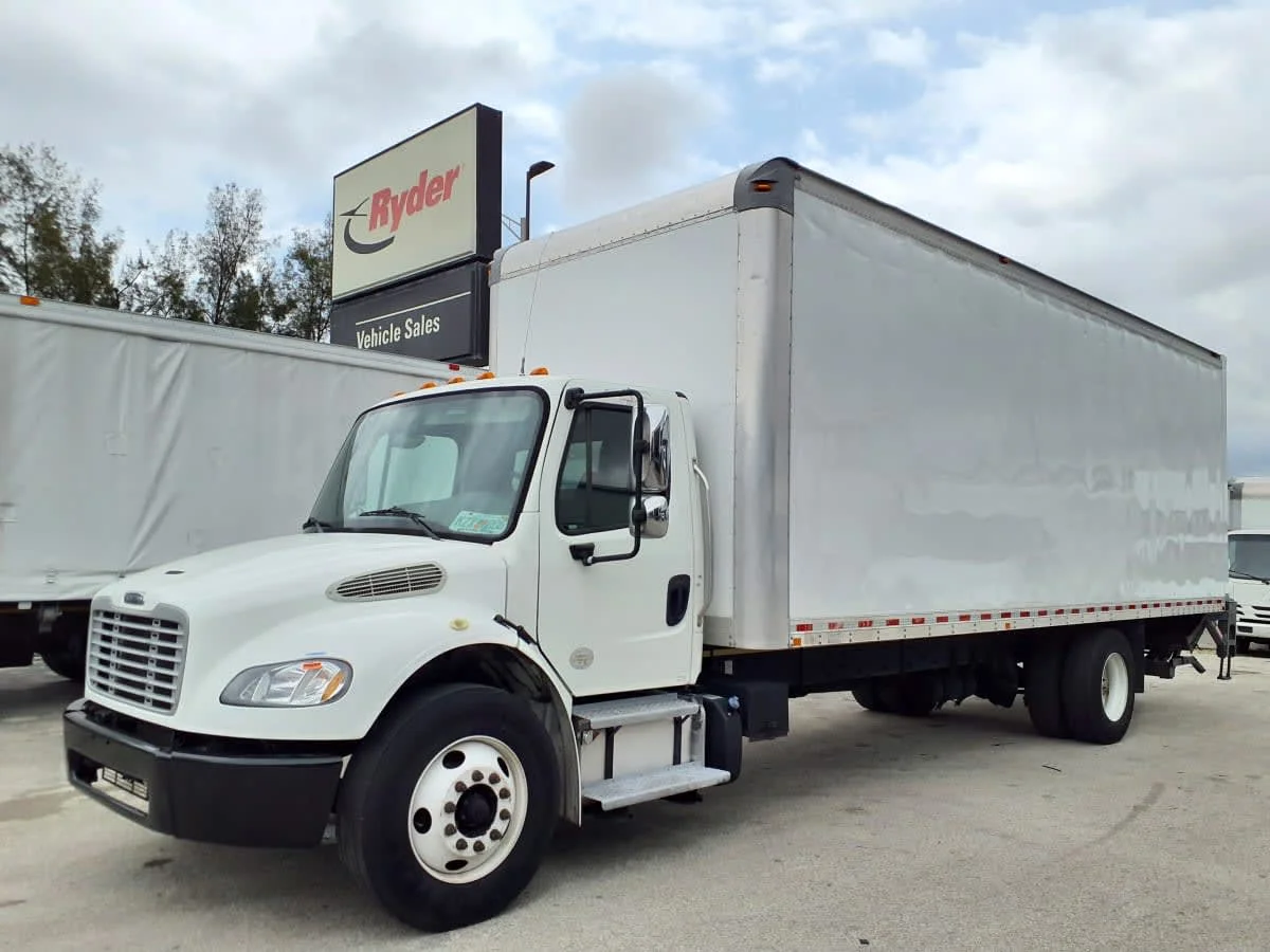 2019 Freightliner M2 106 in Miami, FL