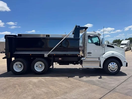 2027 Kenworth T880 in Dallas, TX — photo 4