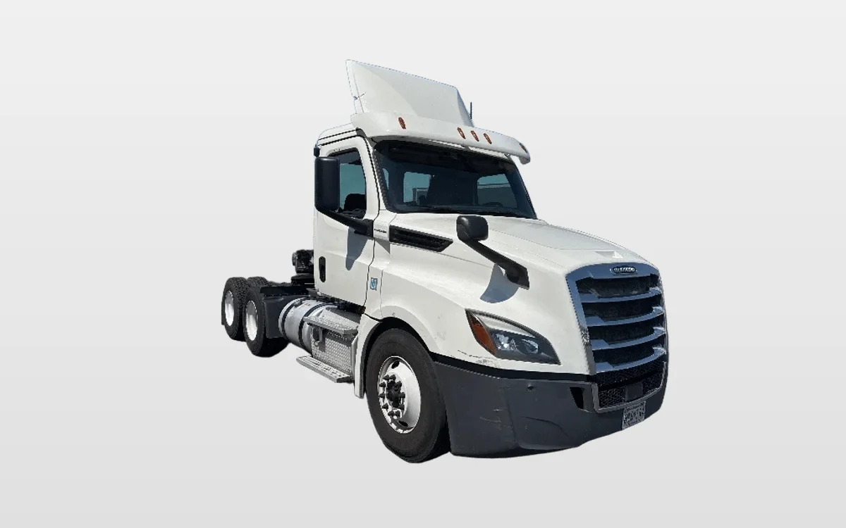 2019 Freightliner - image 1
