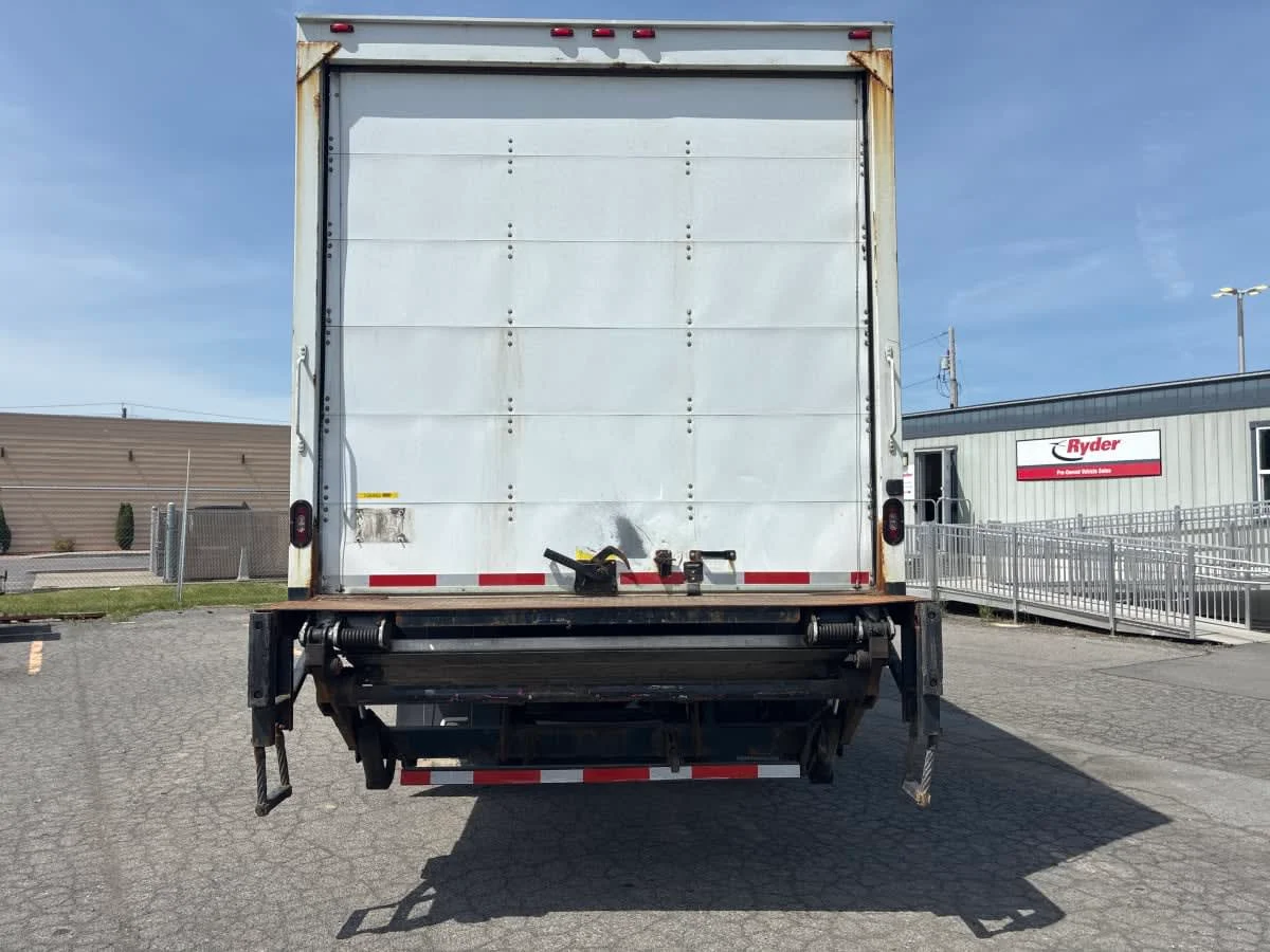 2018 Freightliner M2 106 in Syracuse, NY — photo 5