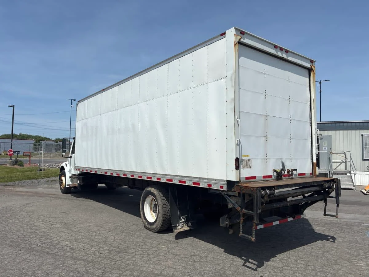 2018 Freightliner M2 106 in Syracuse, NY — photo 6