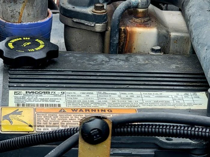 2021 Peterbilt 337 — photo 16