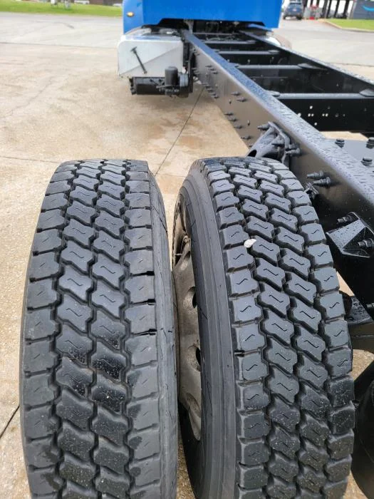 2021 Peterbilt 337 — photo 7