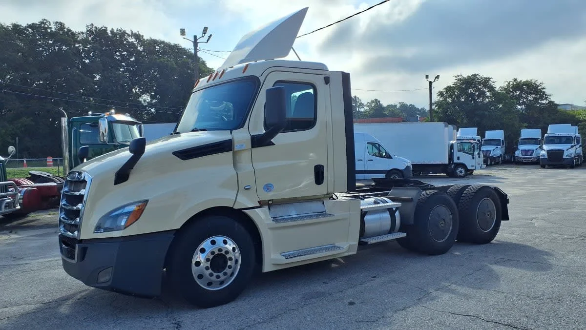 2020 Freightliner Cascadia
