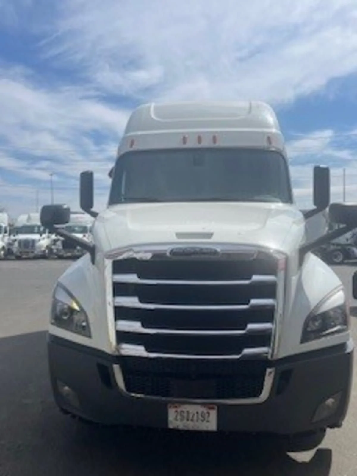 2020 Freightliner Cascadia in Newark, NJ — photo 2
