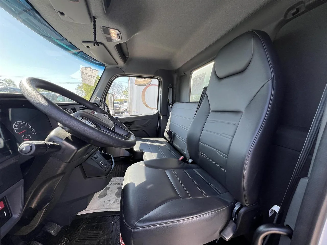 2025 Peterbilt 536 - image 6