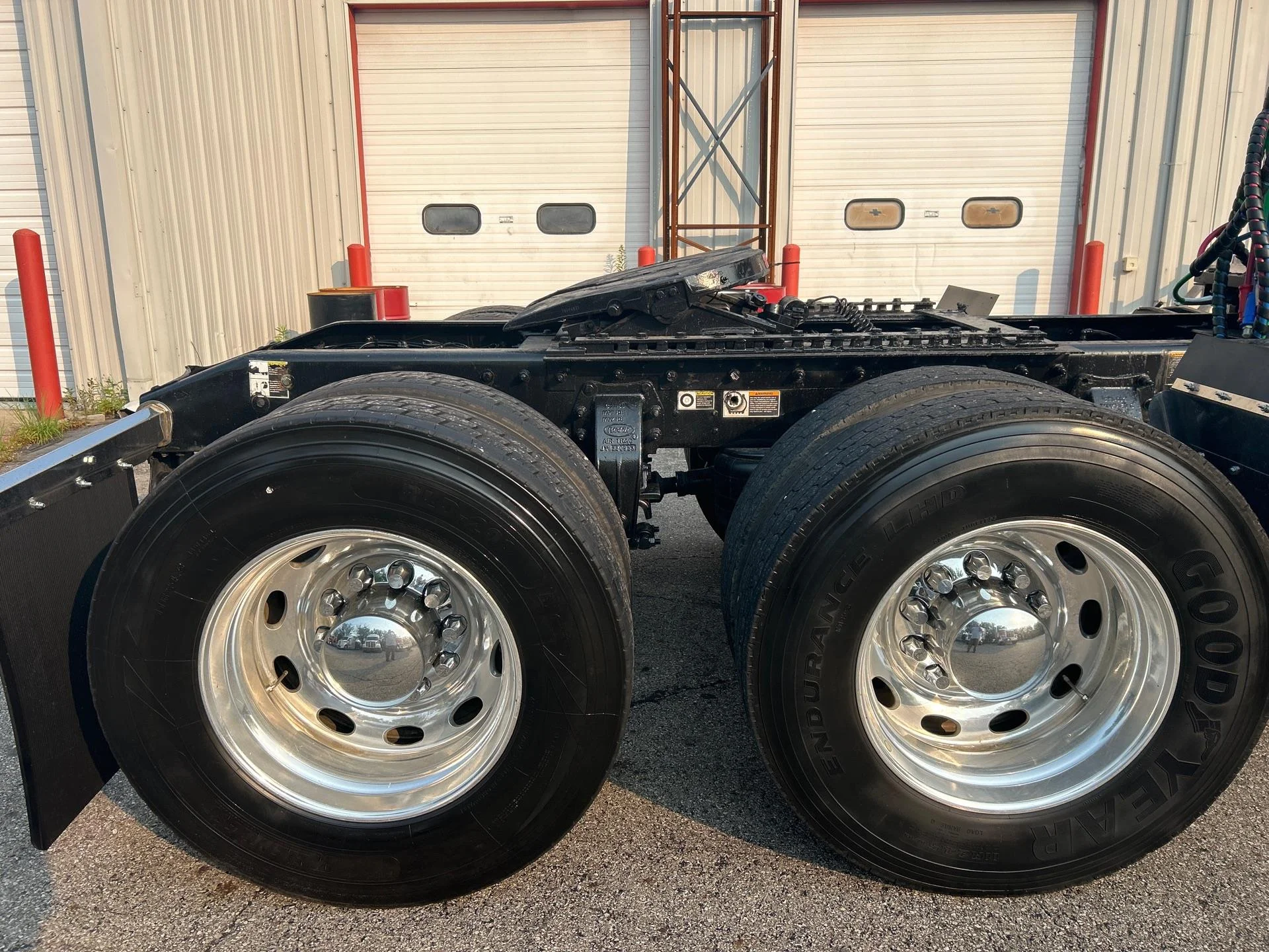 2024 Peterbilt 389 in Zanesville, OH — photo 4