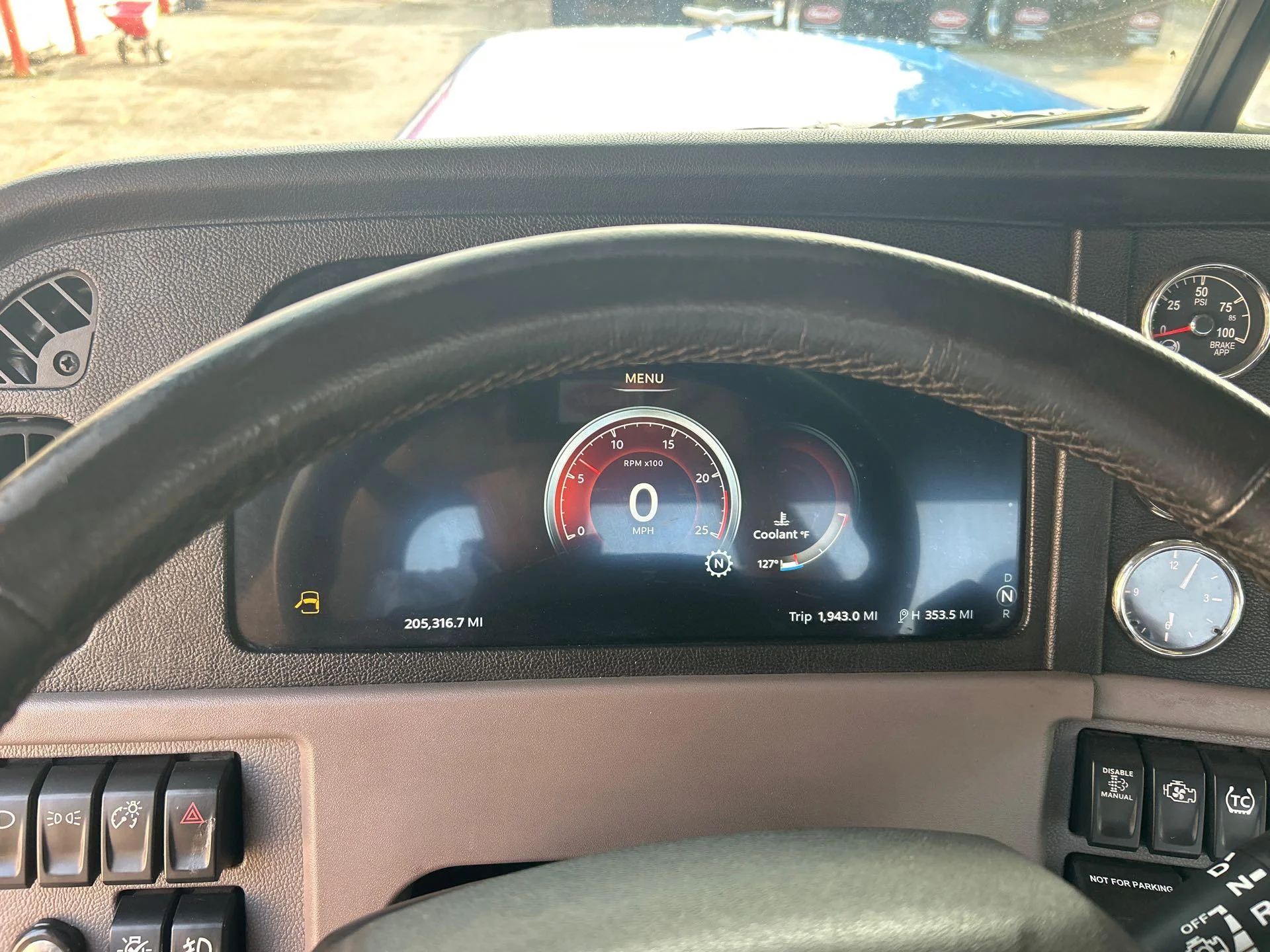 2024 Peterbilt 389 in Zanesville, OH — photo 15