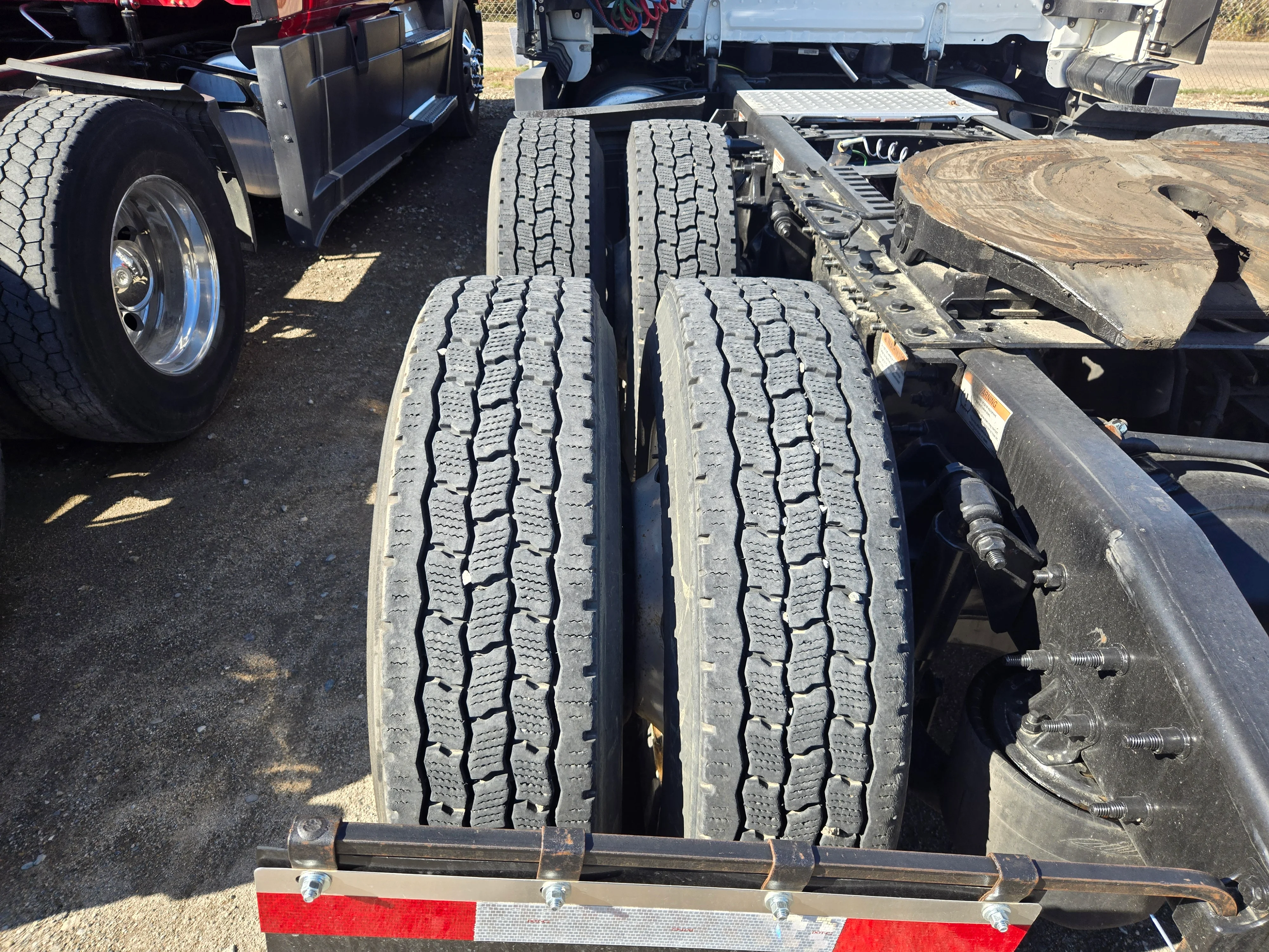 2023 Freightliner Cascadia in Fresno, CA — photo 20