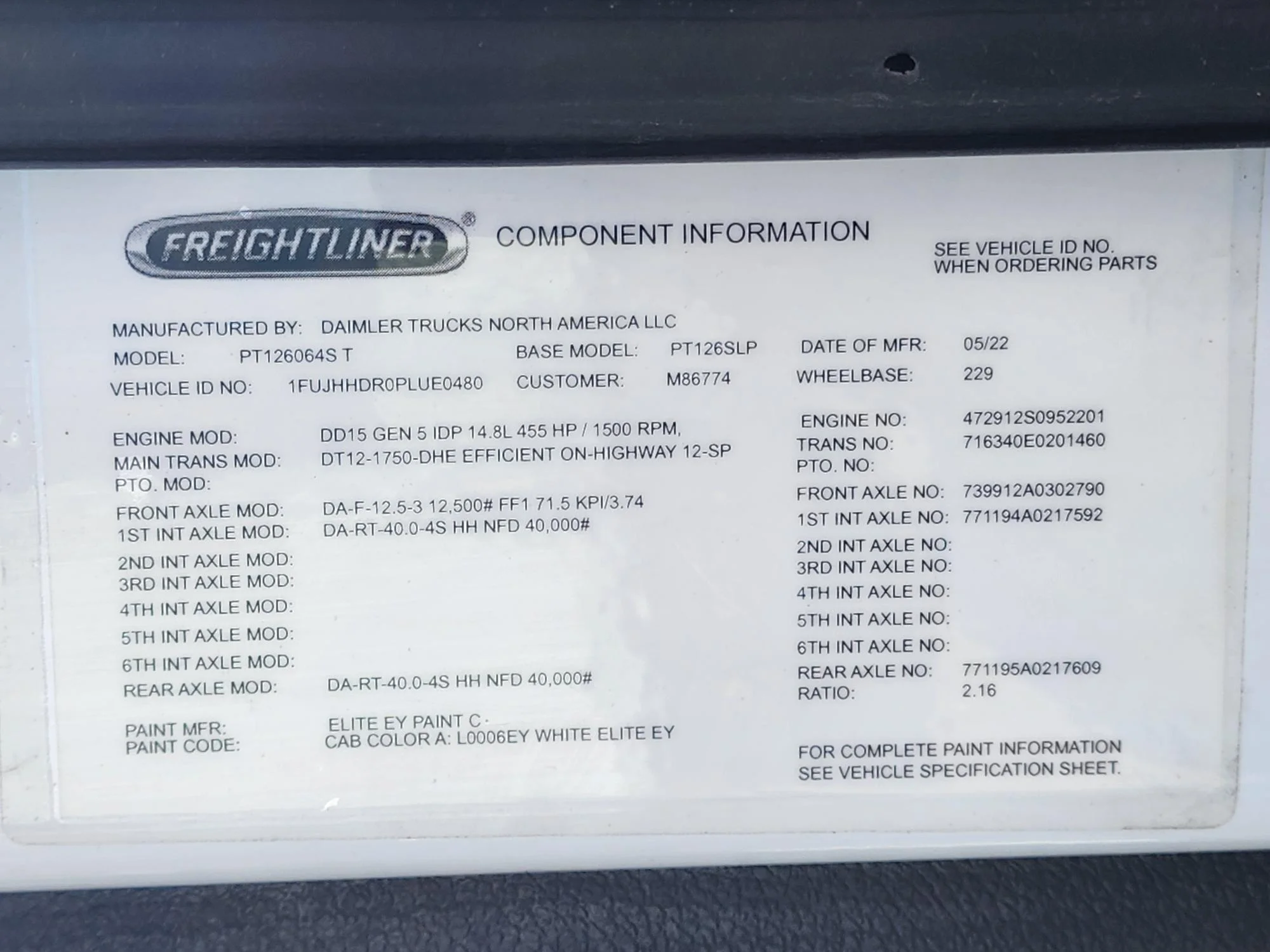 2023 Freightliner Cascadia in Fresno, CA — photo 14