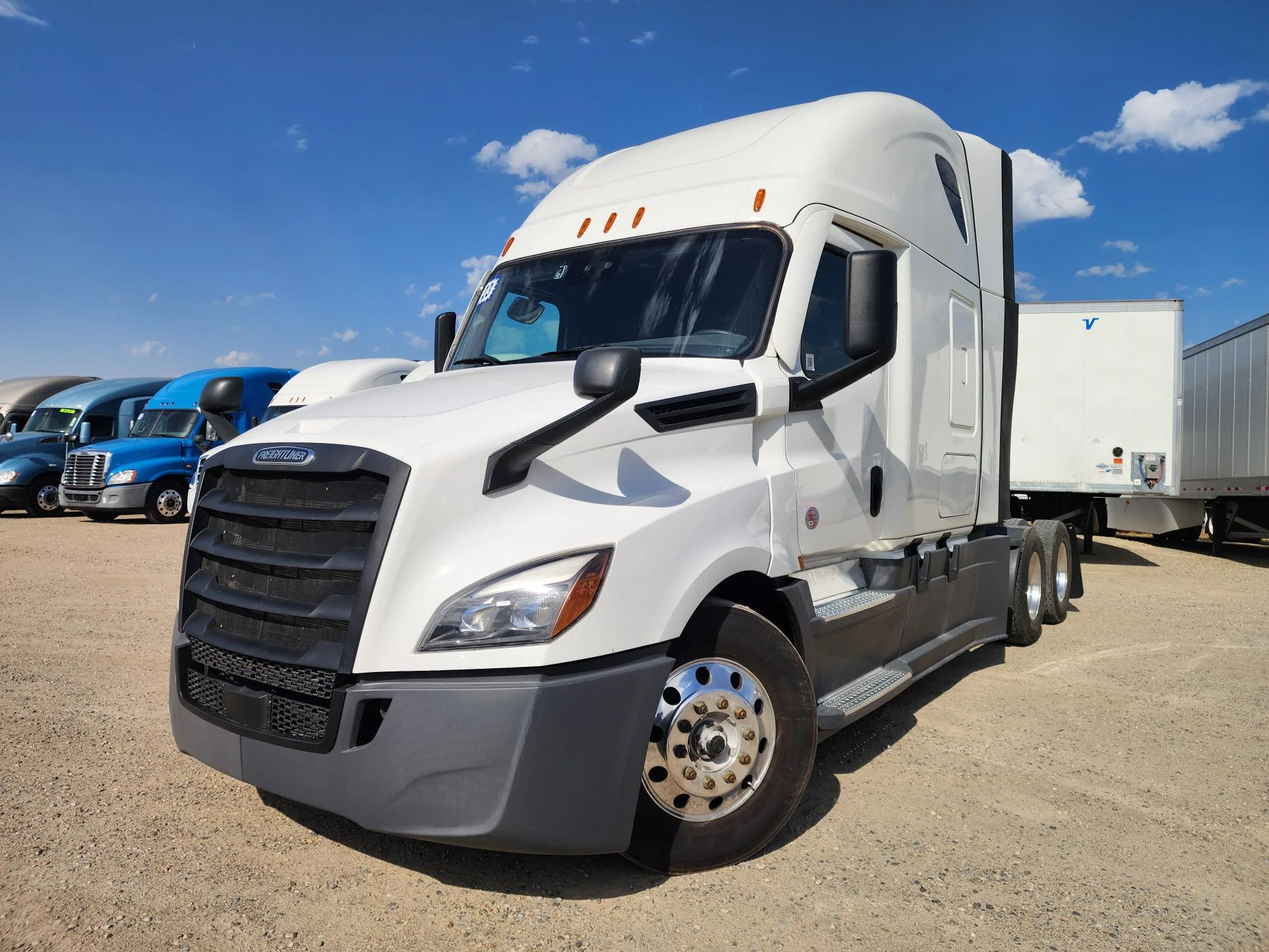2023 Freightliner Cascadia in Fresno, CA