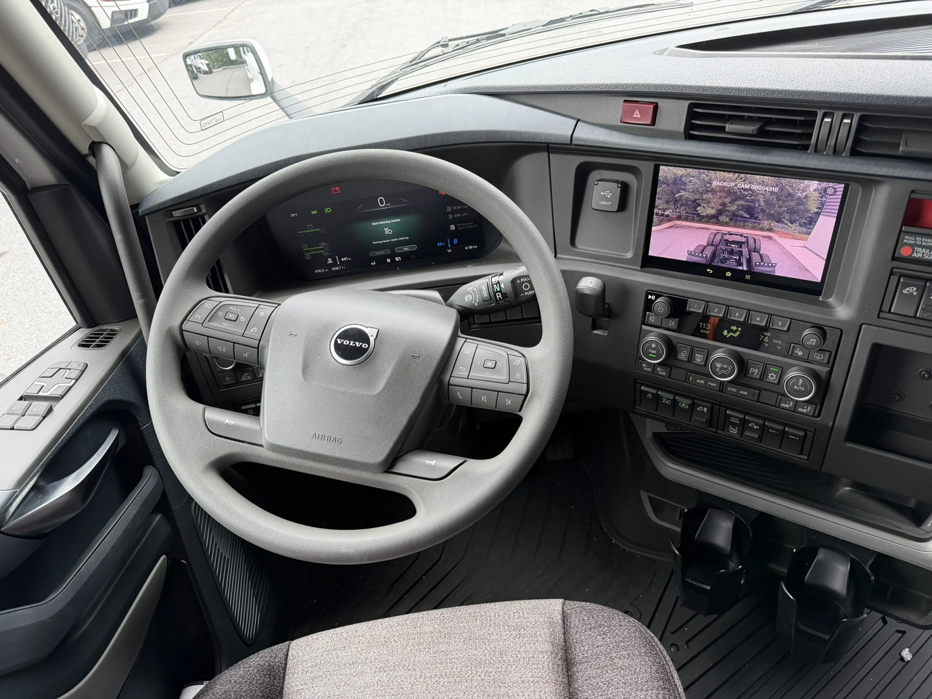 2027 Volvo in Adairsville, GA — photo 7
