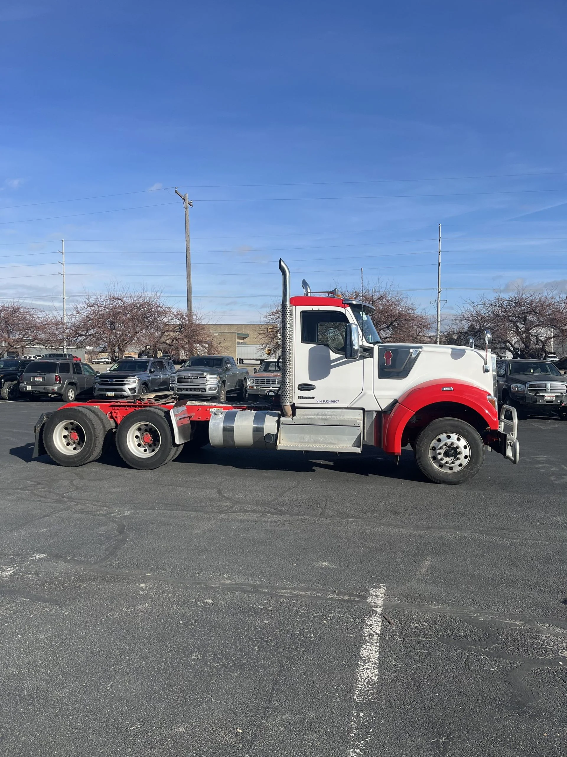 2023 Kenworth W990 - image 4