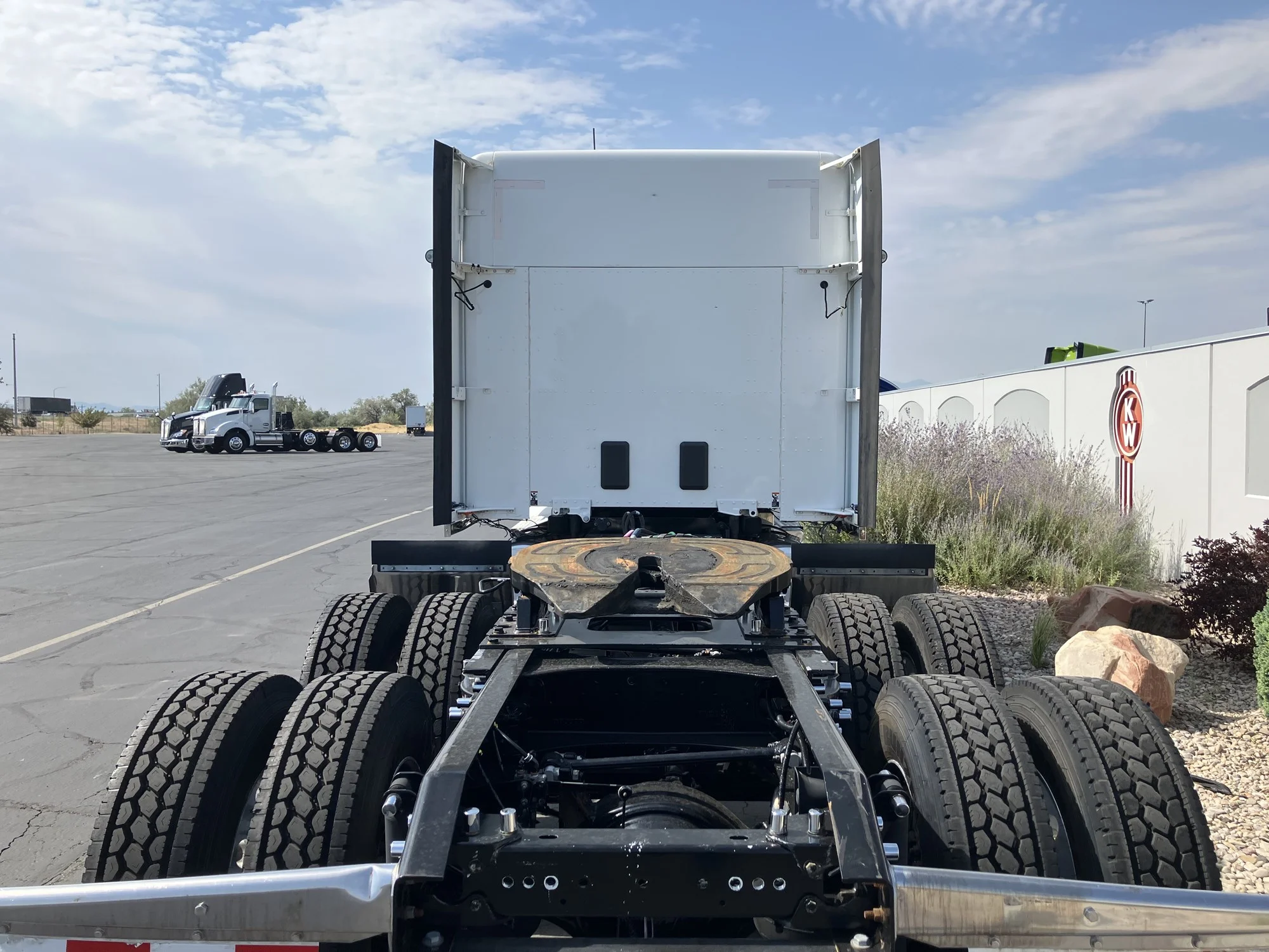 2022 Kenworth T680 in Salt Lake, UT — photo 5