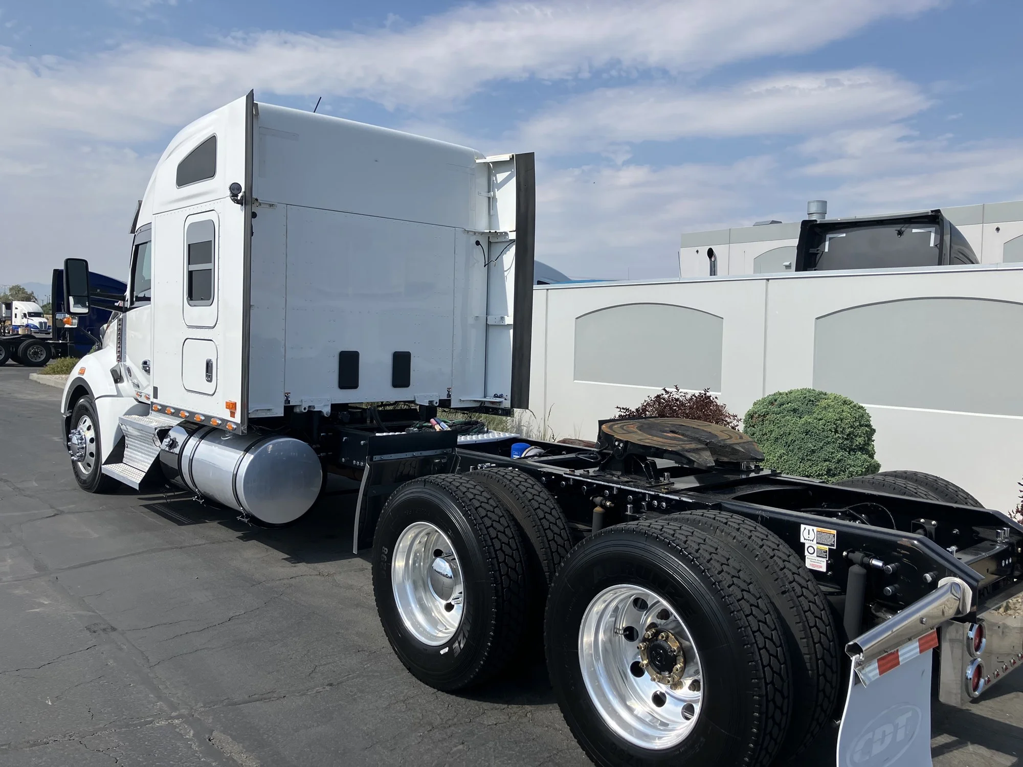 2022 Kenworth T680 in Salt Lake, UT — photo 6