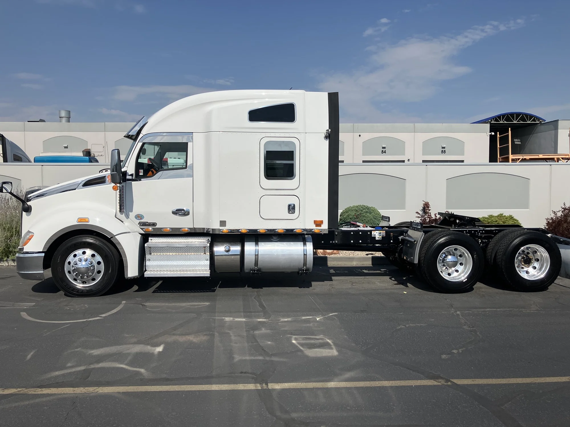 2022 Kenworth T680