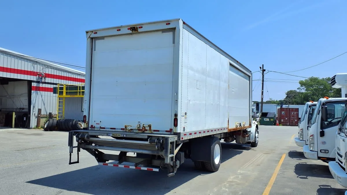 2019 Freightliner M2 106 in Salisbury, MA — photo 4