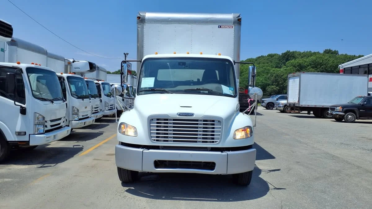 2019 Freightliner M2 106 in Salisbury, MA — photo 2