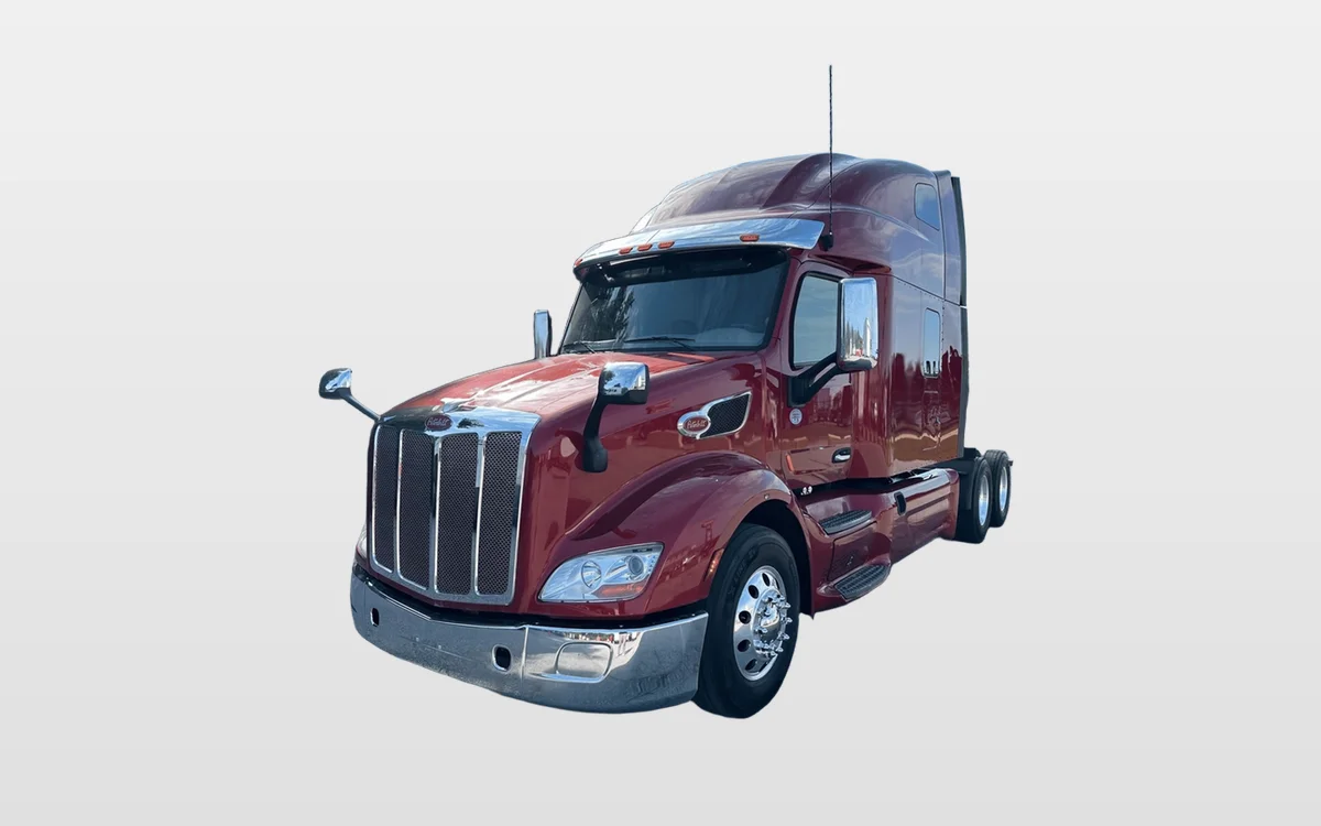 2022 PETERBILT 579 - image 1