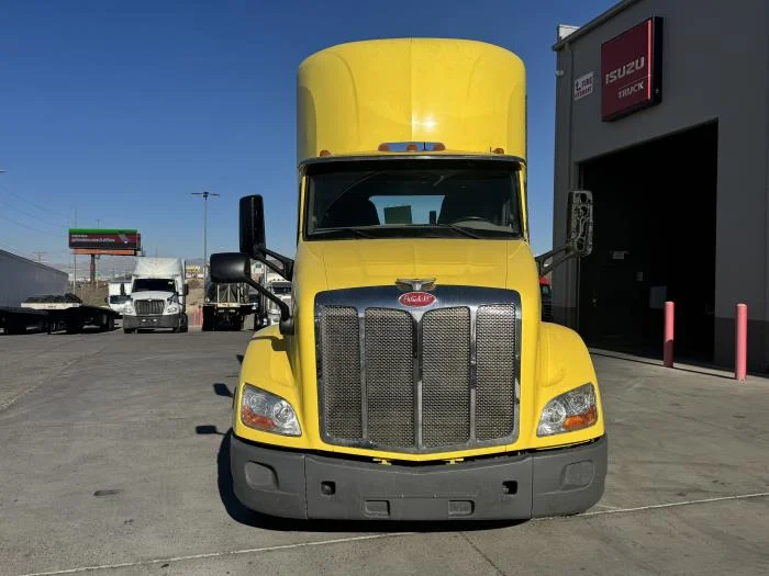 2021 Peterbilt 579 in Amarillo, TX — photo 3