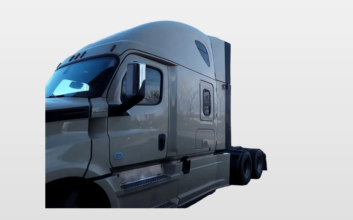 2019 Freightliner - image 1