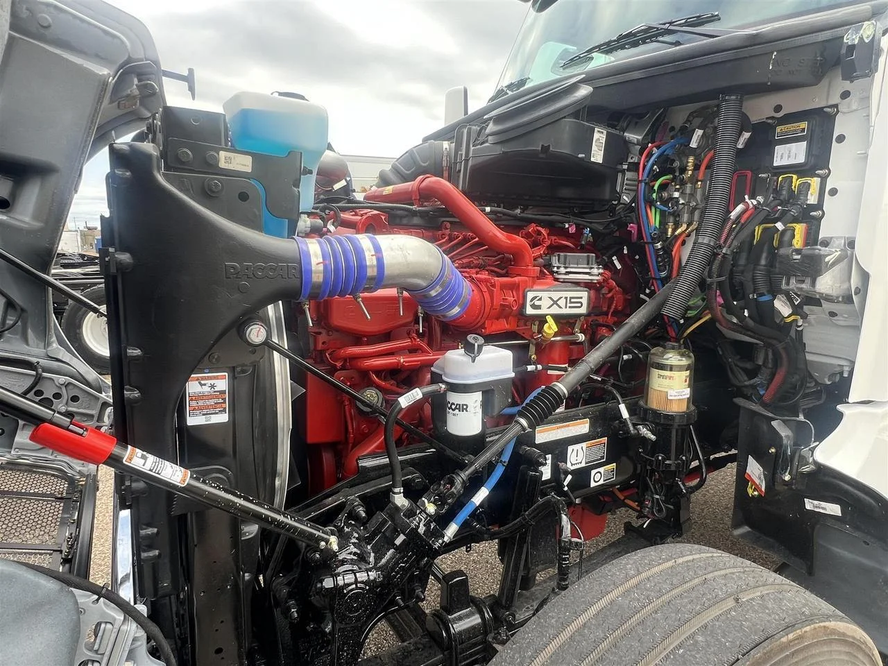 2027 Peterbilt 567 in South St. Paul, MN — photo 10