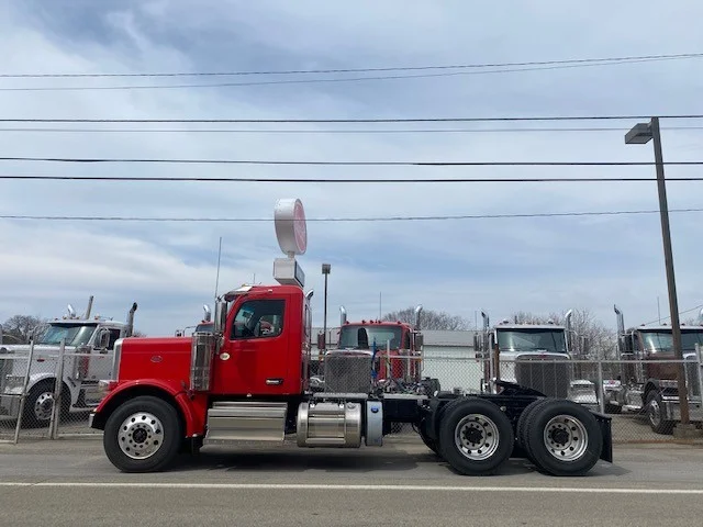 2026 Peterbilt 589 - image 7