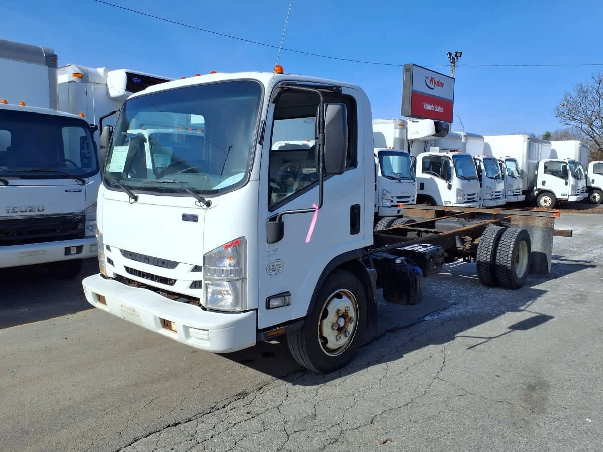2017 Isuzu NRR in Salisbury, MA