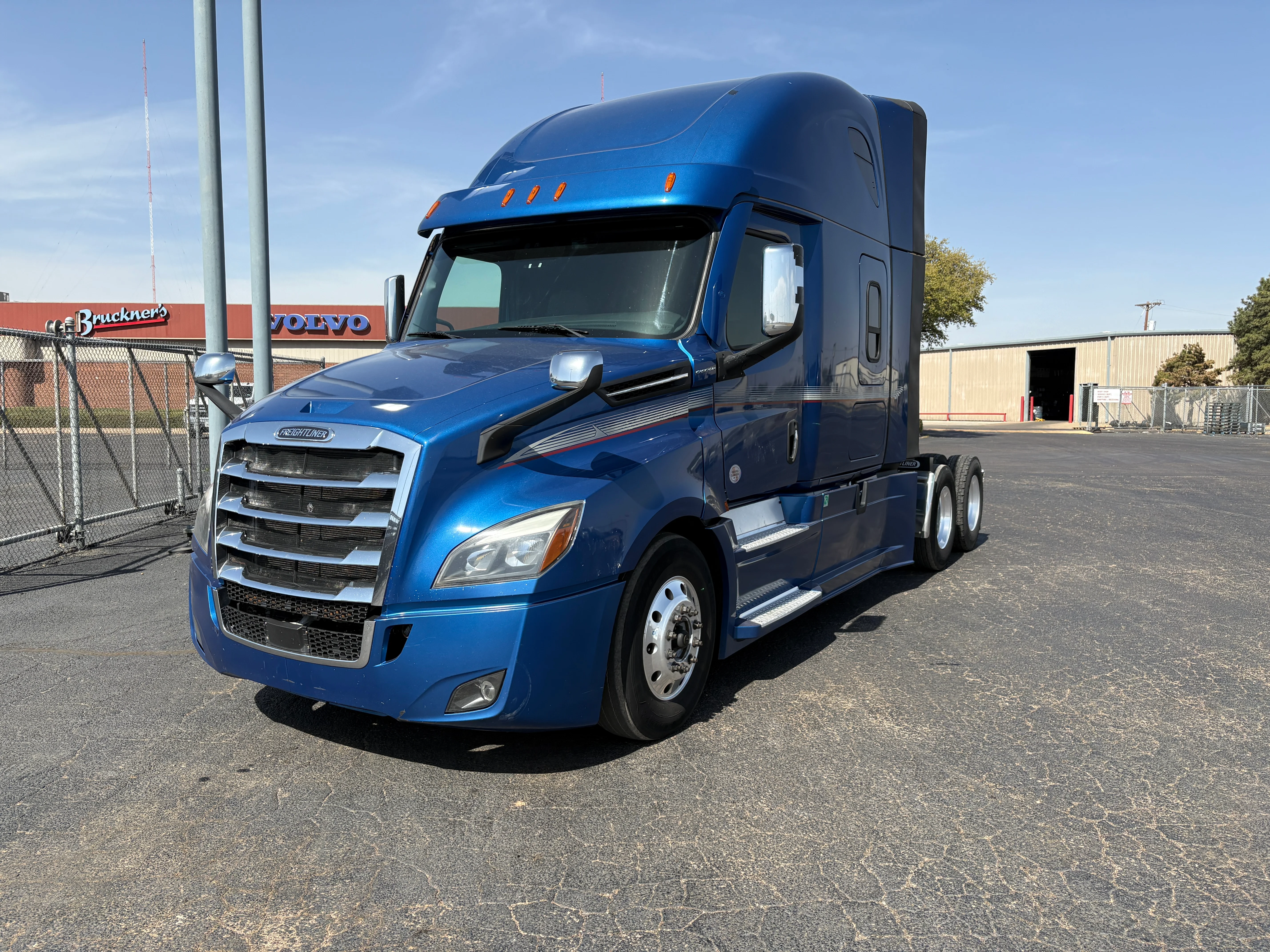 2022 Freightliner Cascadia in Fort Worth, TX