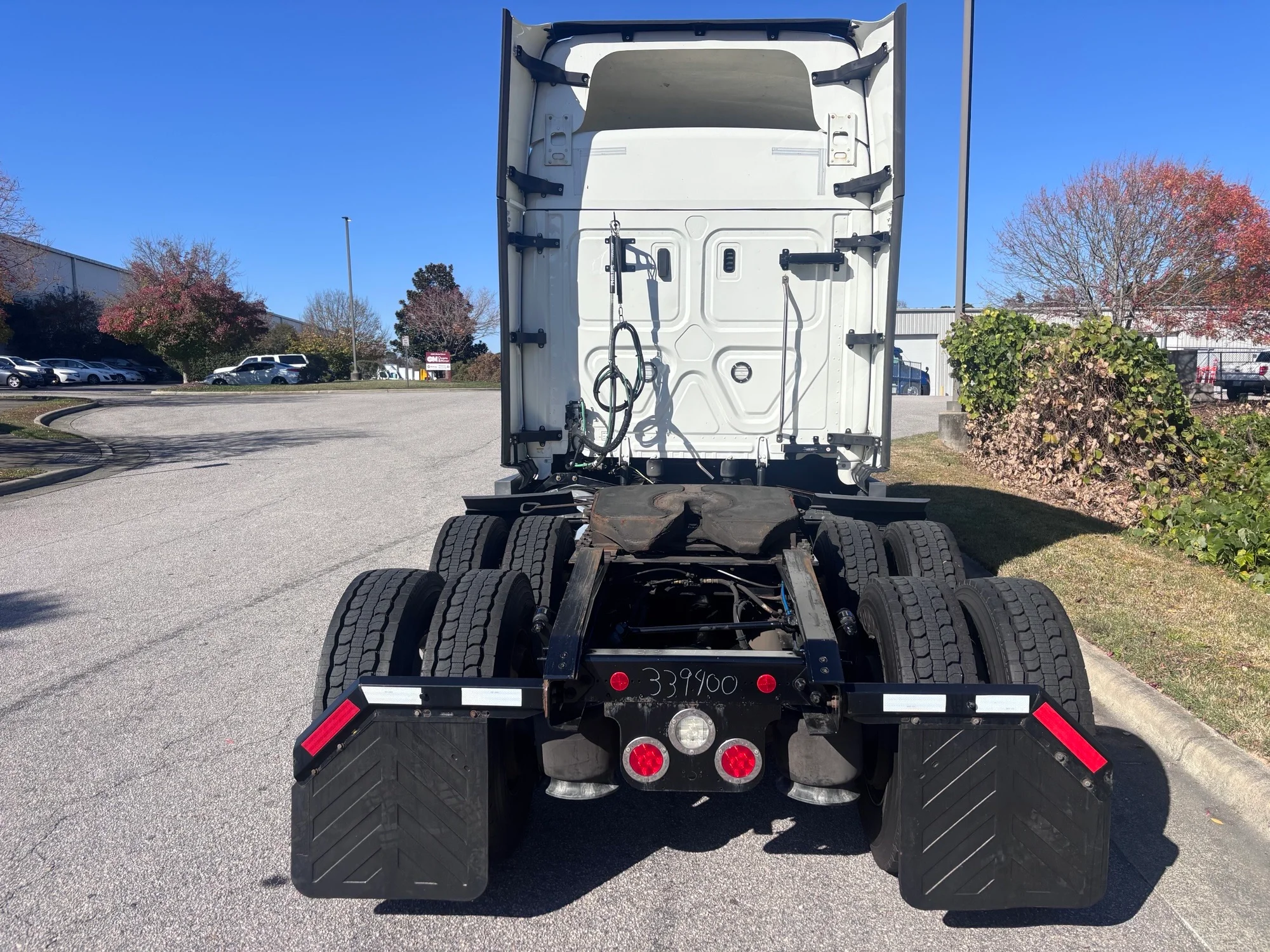 2021 Freightliner Cascadia - image 4