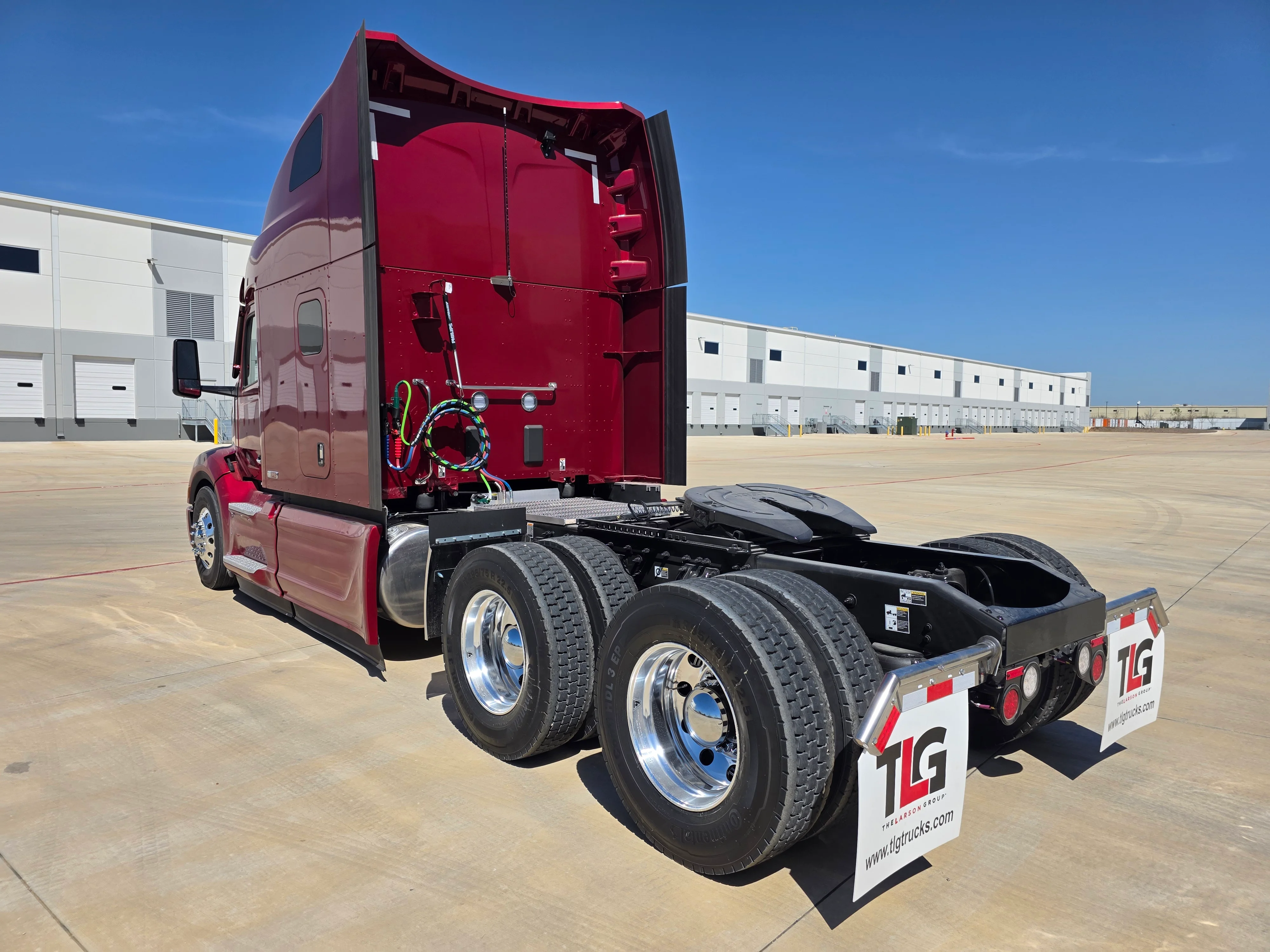 2027 Peterbilt 579 in Evansville, IN — photo 3