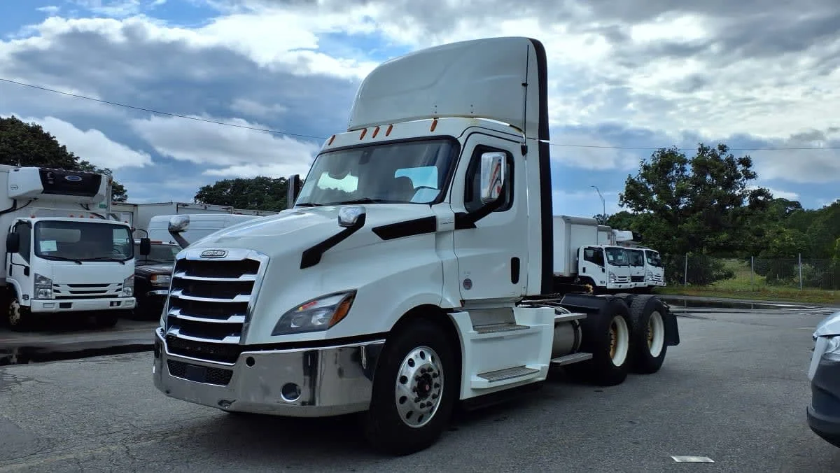 2020 Freightliner Cascadia