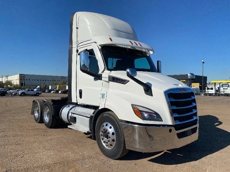 2021 Freightliner Cascadia in Phoenix, AZ