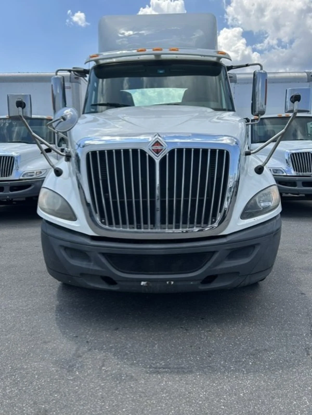 2016 International ProStar in Farmingdale, NY — photo 2