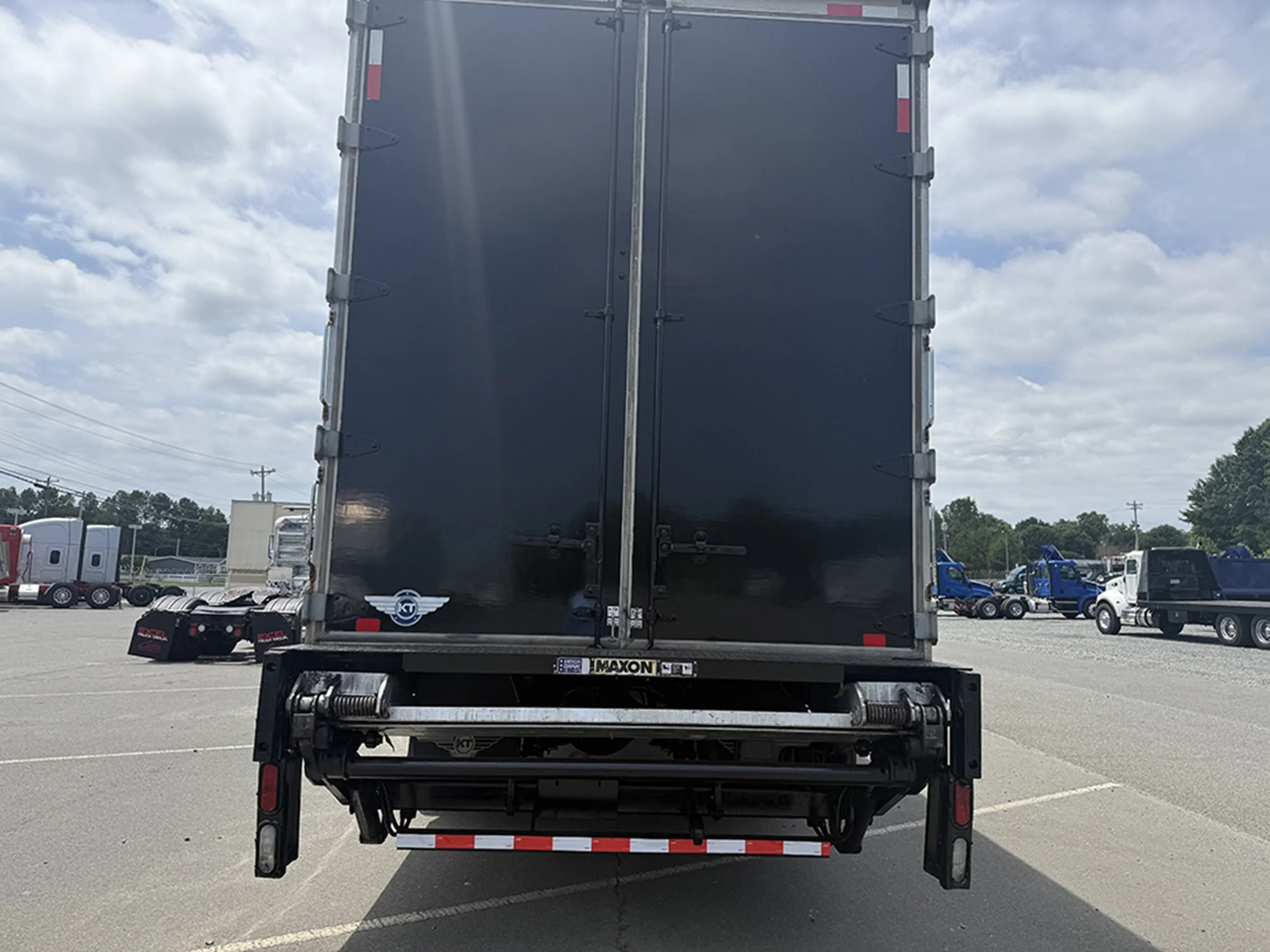 2019 Freightliner eM2 in Roanoke, VA — photo 5