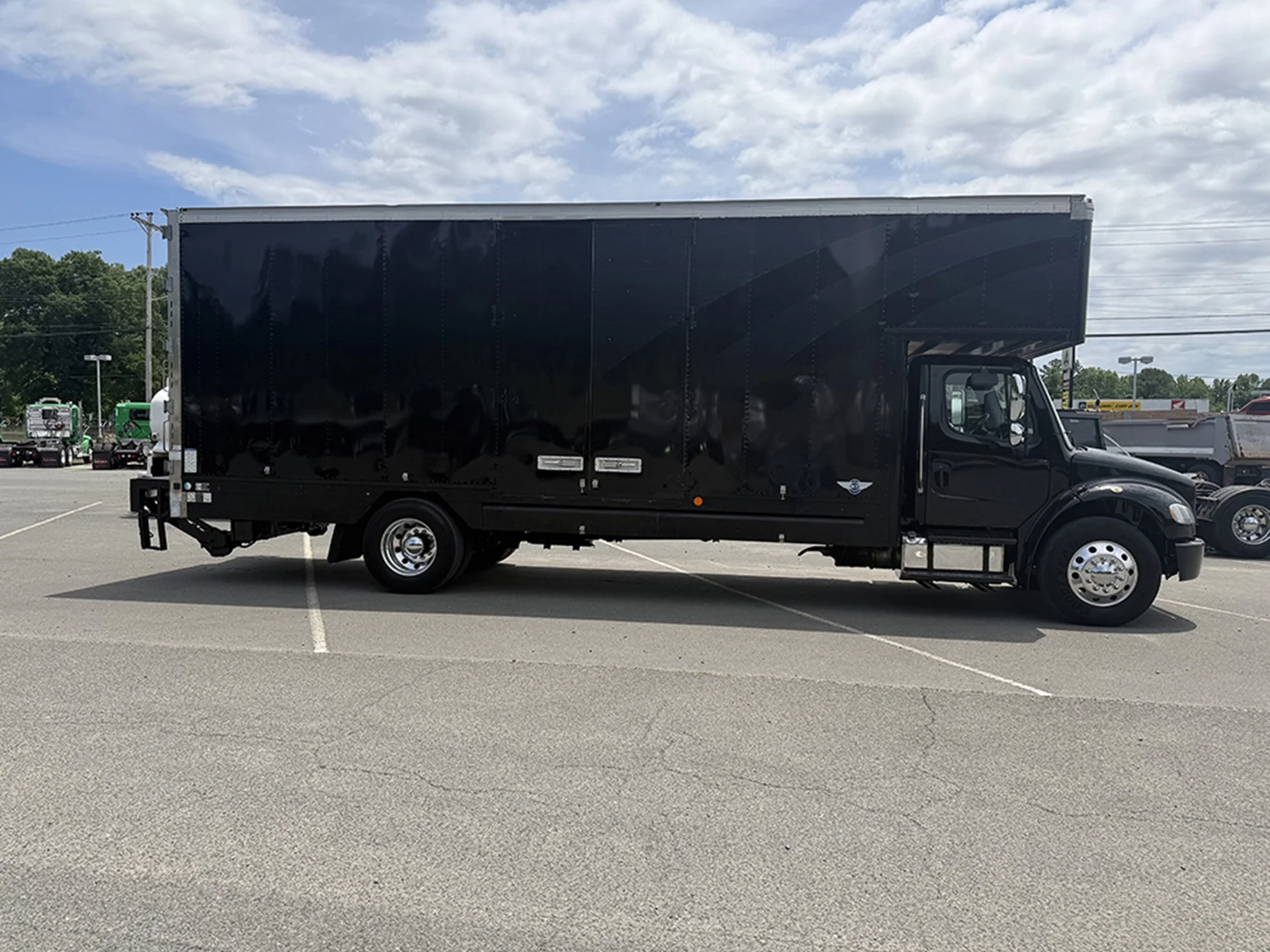 2019 Freightliner eM2 in Roanoke, VA — photo 3