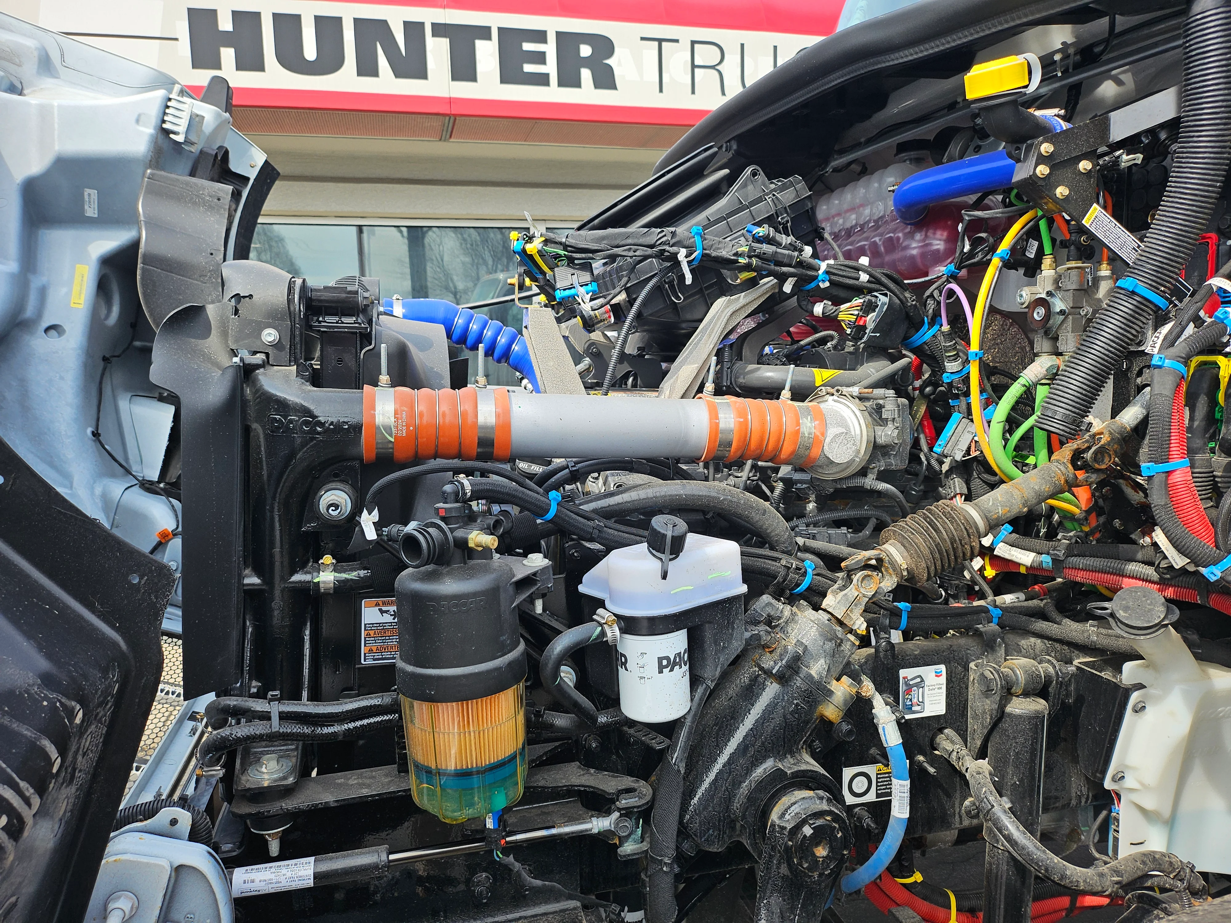 2025 Peterbilt 548 - image 5