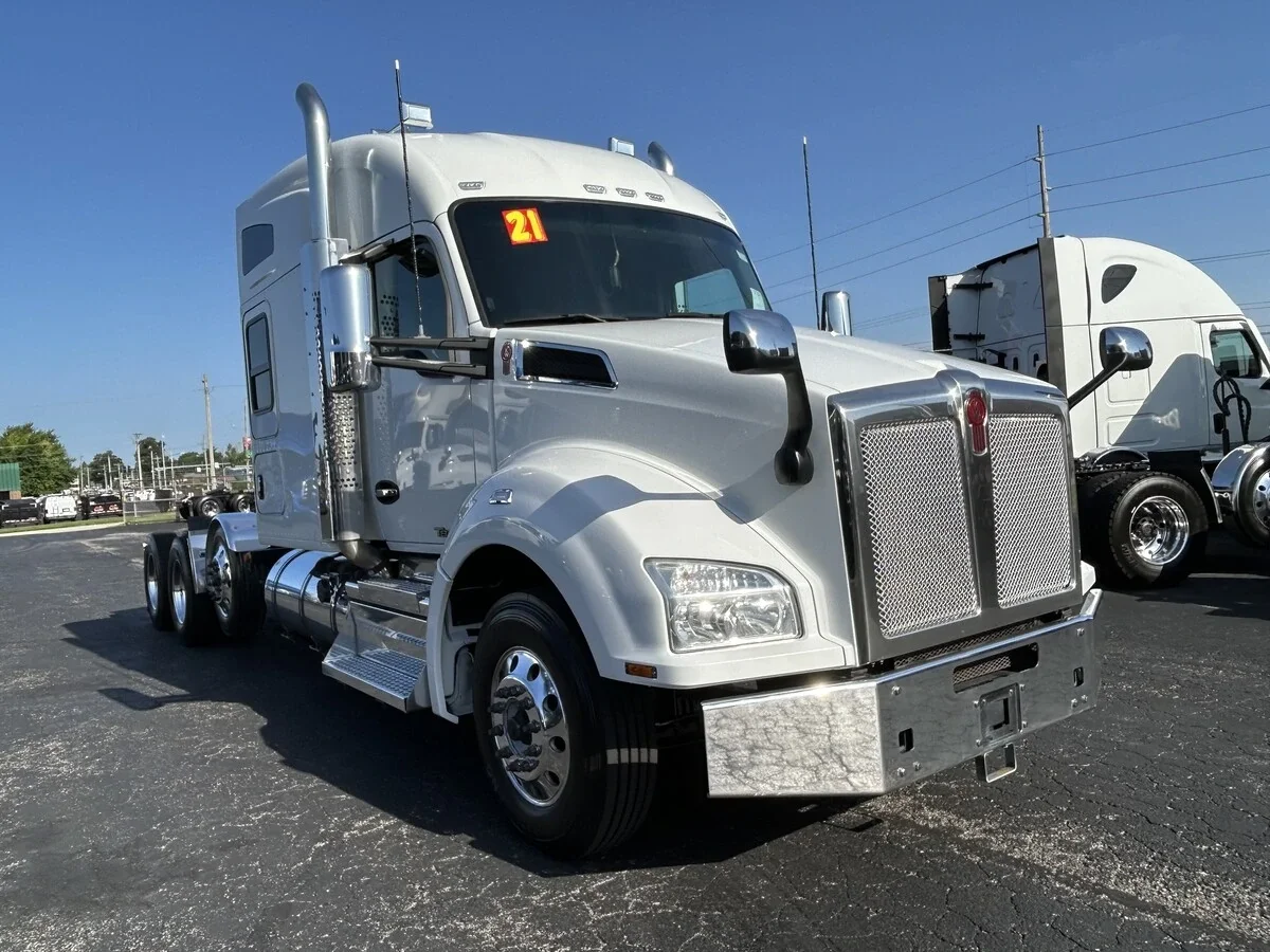 2021 Kenworth T880 — photo 2
