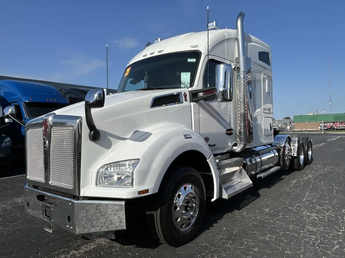 2021 Kenworth T880