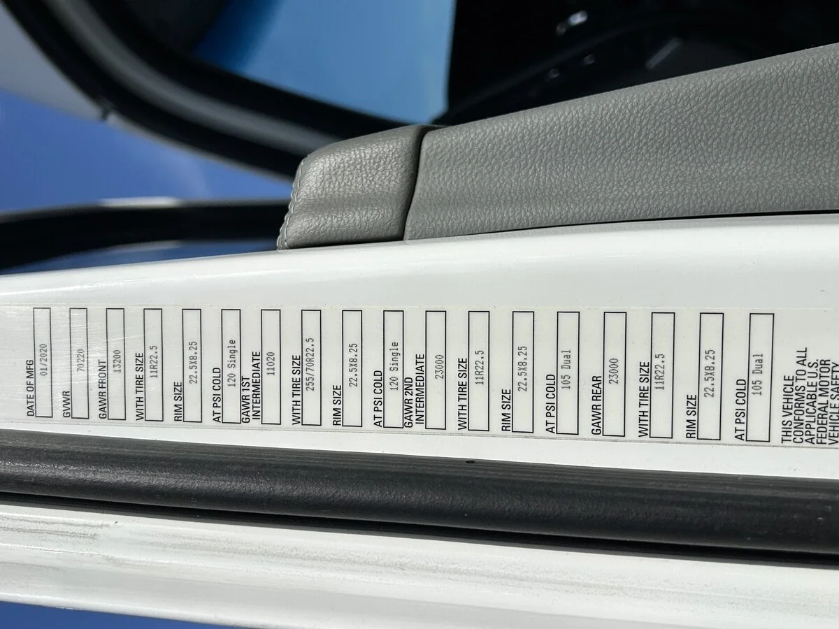 2021 Kenworth T880 — photo 11