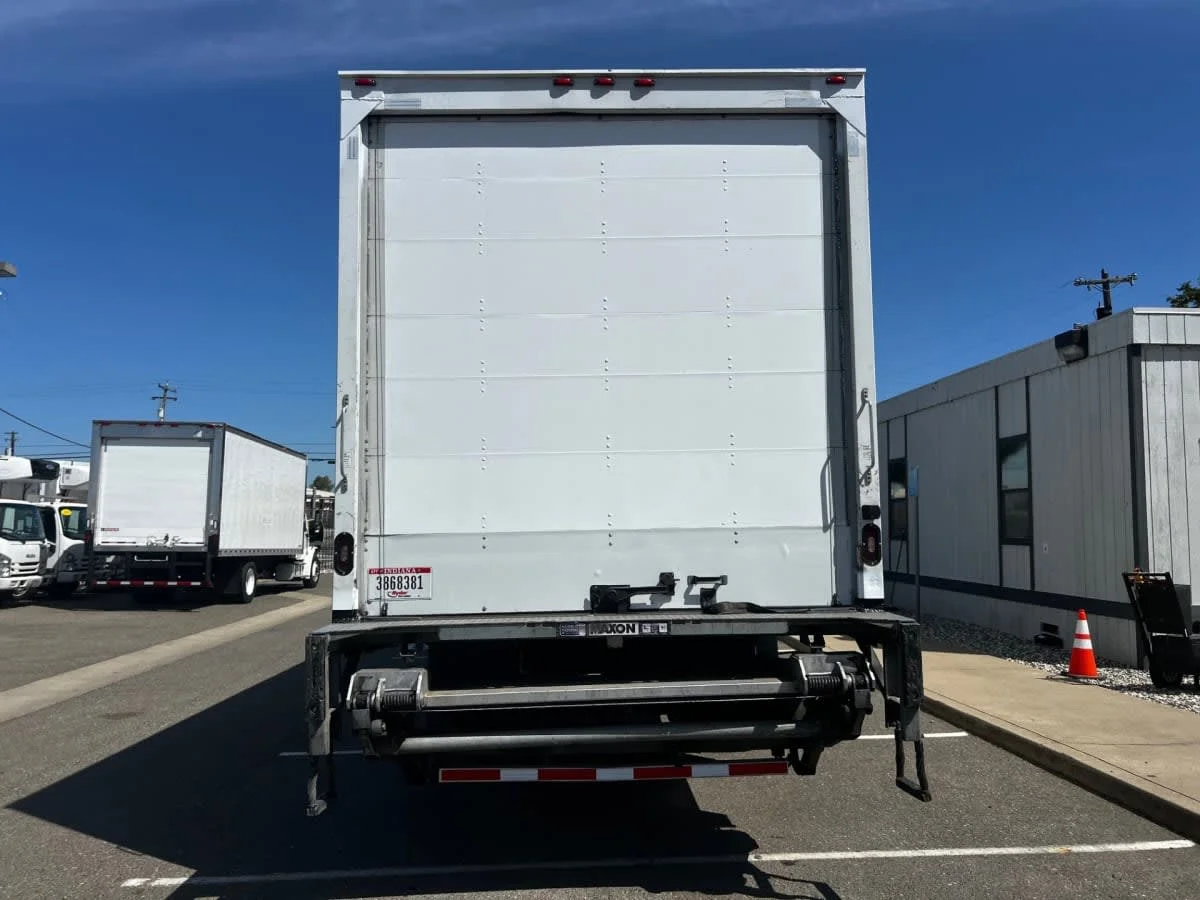 2018 International 4300 in West Sacramento, CA — photo 5