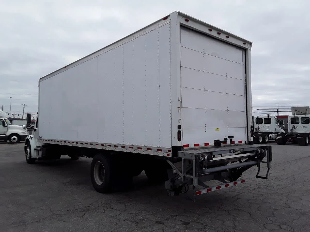 2019 Freightliner M2 106 in La Vergne, TN — photo 6