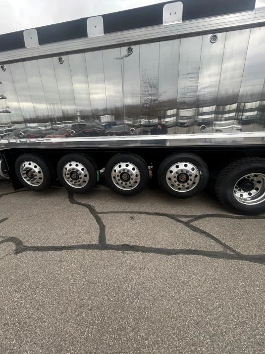 2026 International HX - image 10